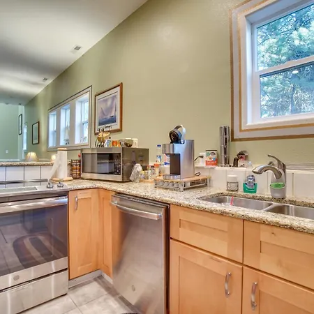 Cascade Cabin Hideaway With Views, Half Mi To Lake Villa Exterior photo