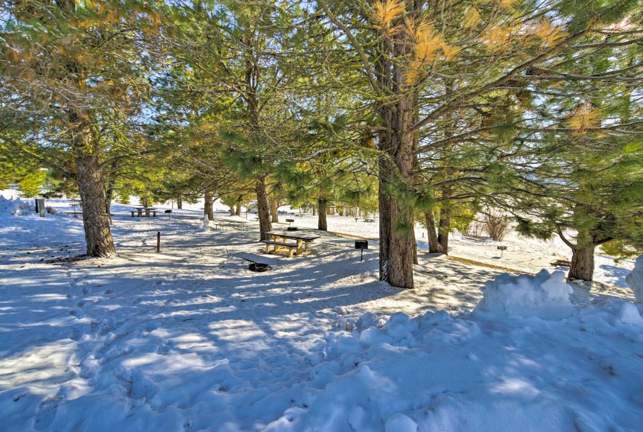 Cabin Hideaway With Views, Half Mi To Lake
