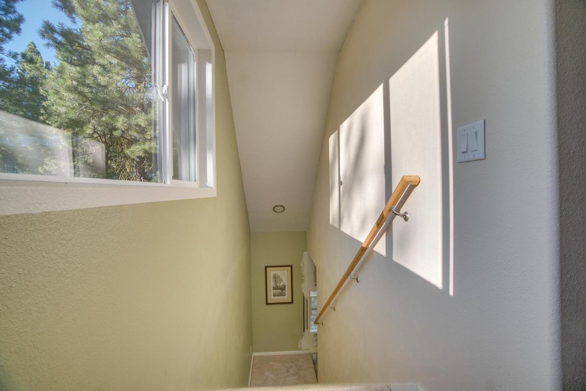 Cabin Hideaway With Views, Half Mi To Lake Holiday home *